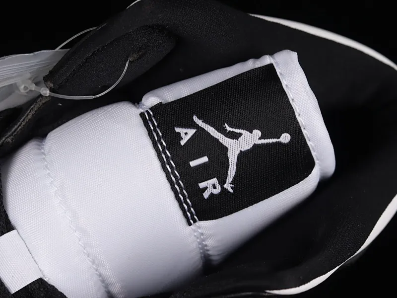 All Categories Air Jordan Jordan Series Basketball Shoes Air Jordan 1 Mid Air Jordan 1 Mid "Panda" AJ1 Joe 1 Black and White Panda Zhongbang Basketball Shoes DV0991-101